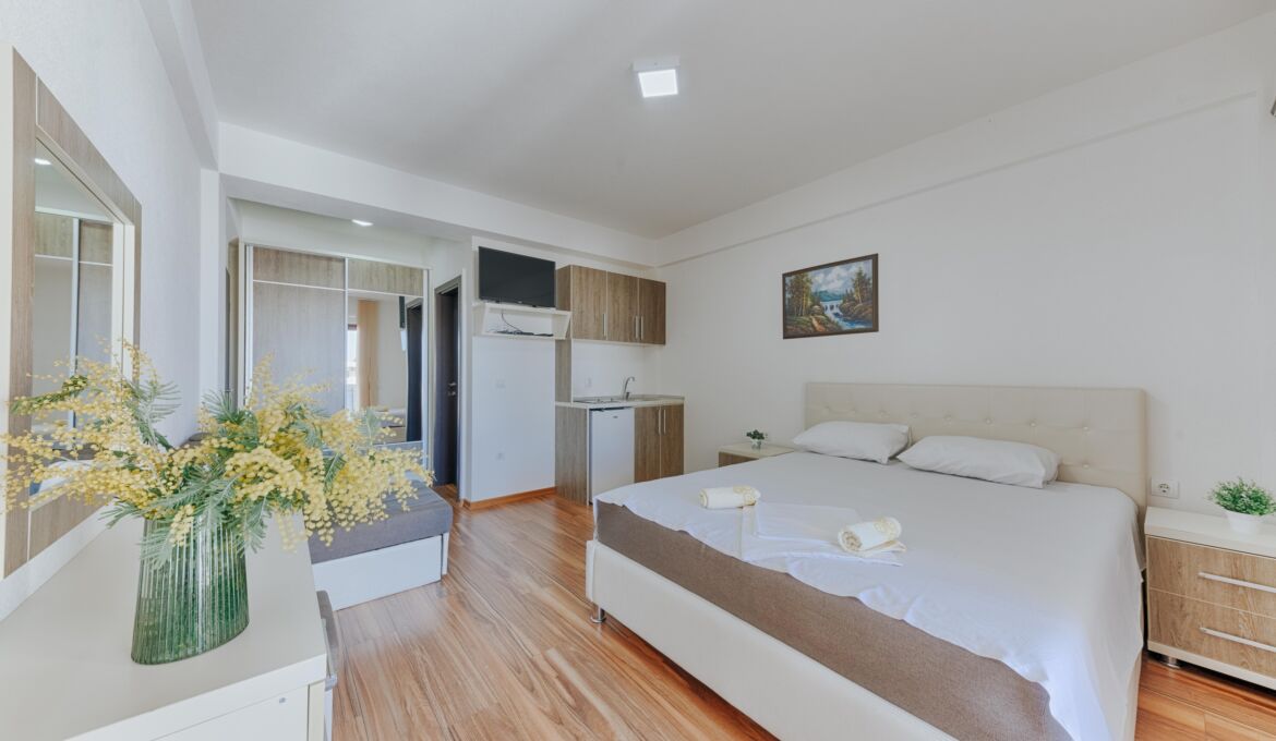 207 Trokrevetni apartman L2